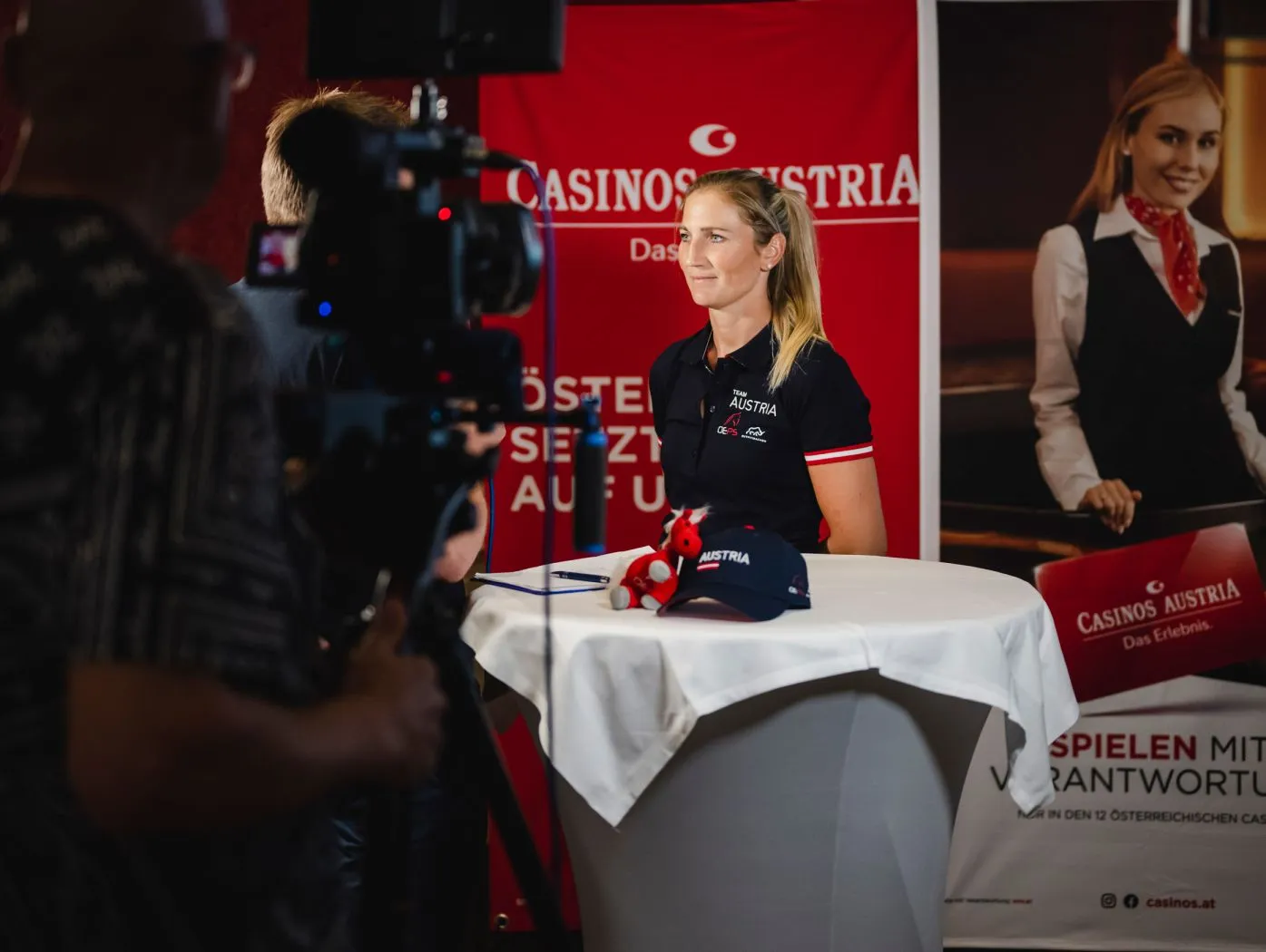 Identity Edition für den österreichischen Pferdesportverband (Foto: © OEPS/Andreas Schaad) Identity Edition für den österreichischen Pferdesportverband (Foto: © OEPS/Andreas Schaad)